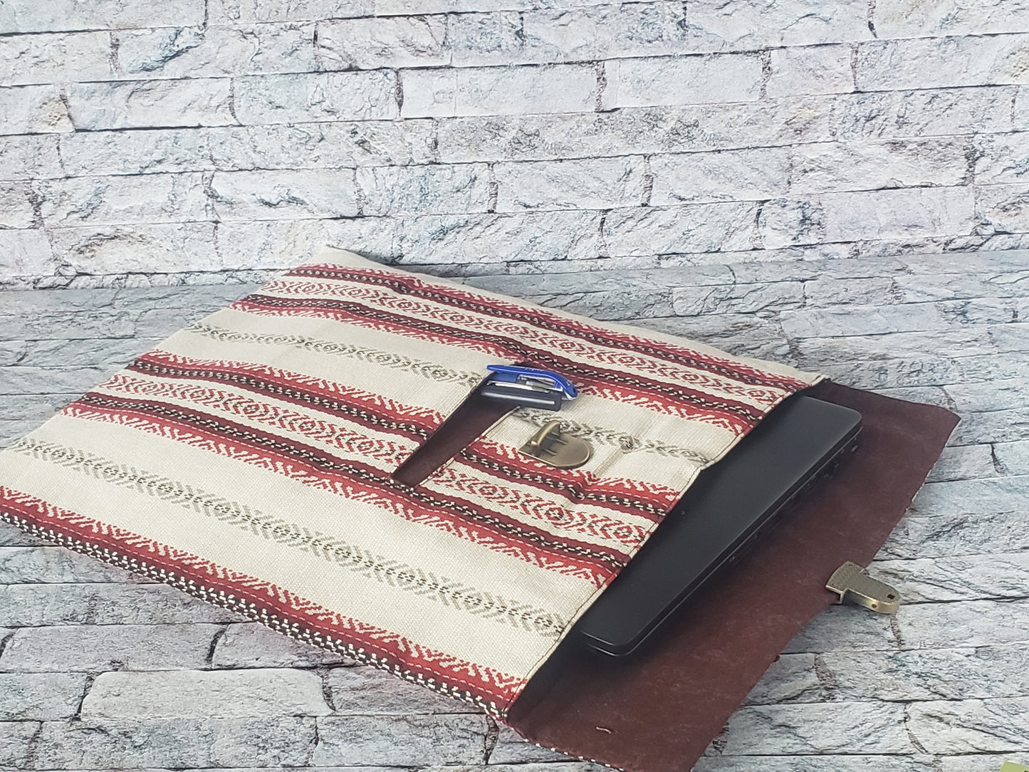Aztec Diana Laptop Horizontal Envelope